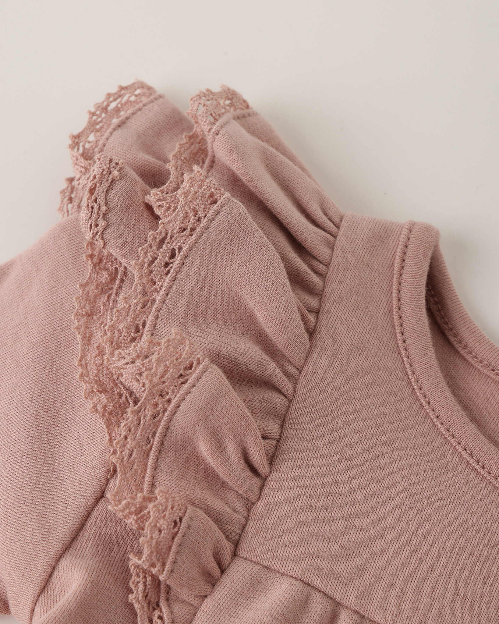 Quincy Mae Quincy Mae Rose Long Sleeve Flutter Dress