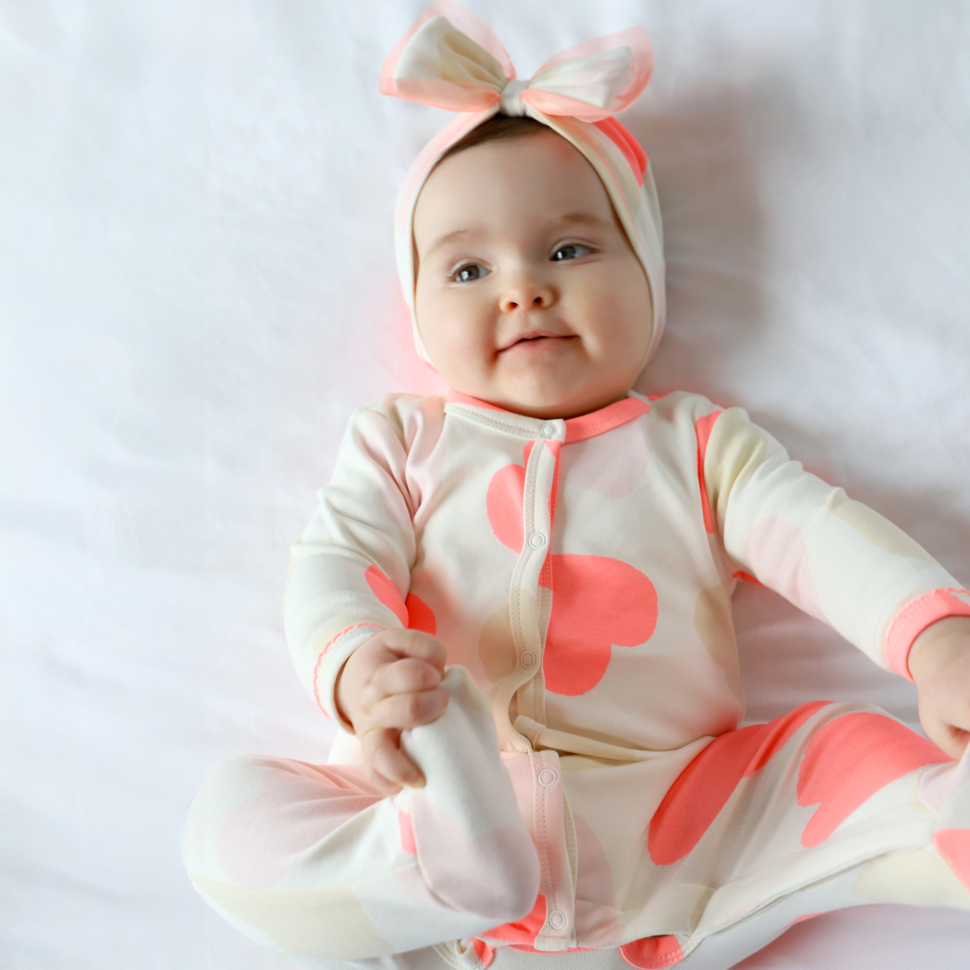 Billieblush Billieblush Heart Print Footie with Cap