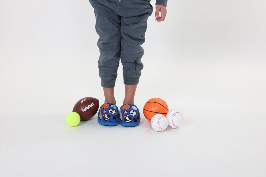 Living Royal Indoor/Outdoor Slippers-Sports Equipment