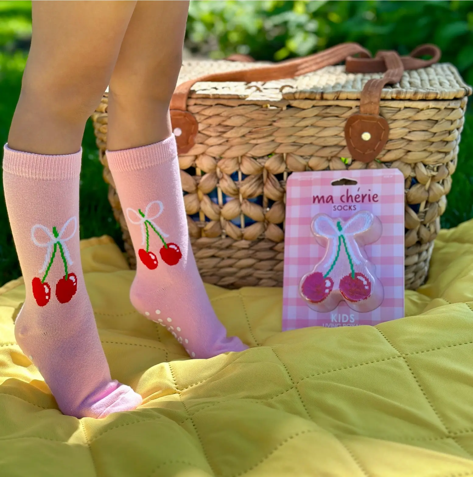 Living Royal 3D Packaged Crew Socks - Kids - Cherries Tied w/Bow 4+