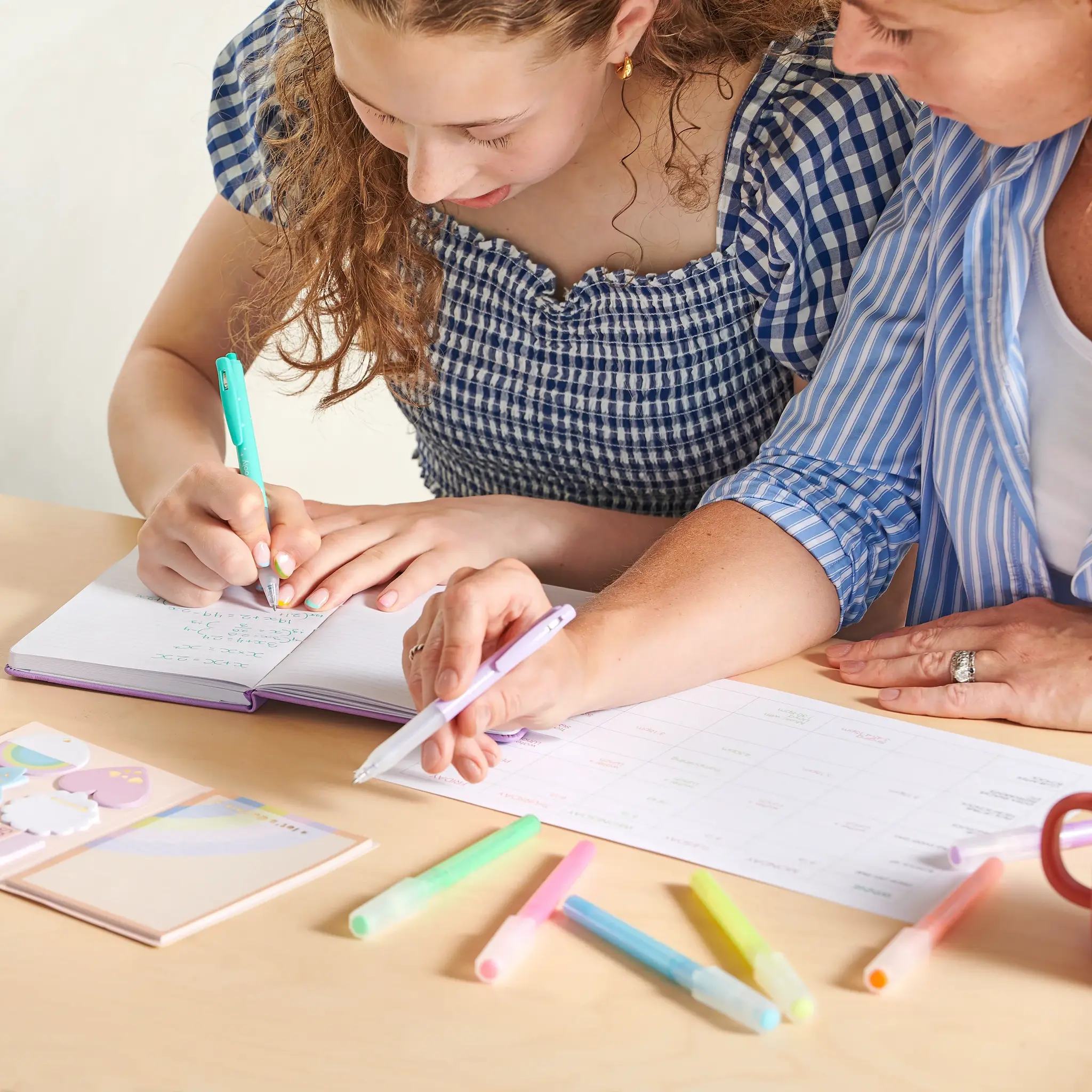 ooly Oh My Glitter! Retractable Glitter Gel Pens - Set of 12