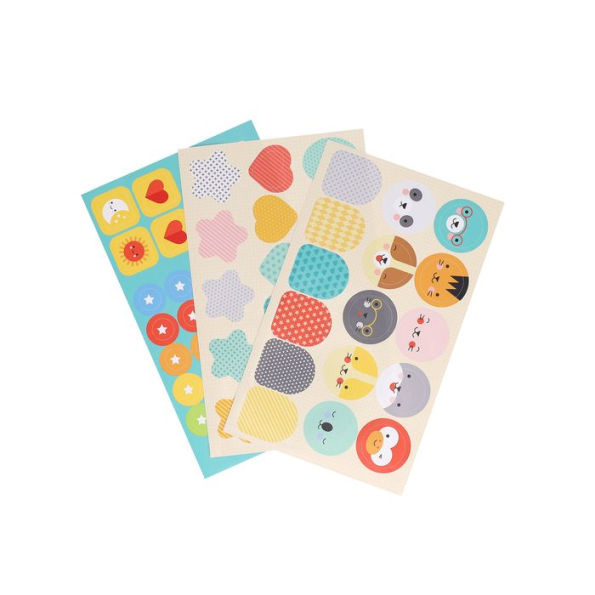 Chronicle Books Petit Friends Puppet Theatre Set