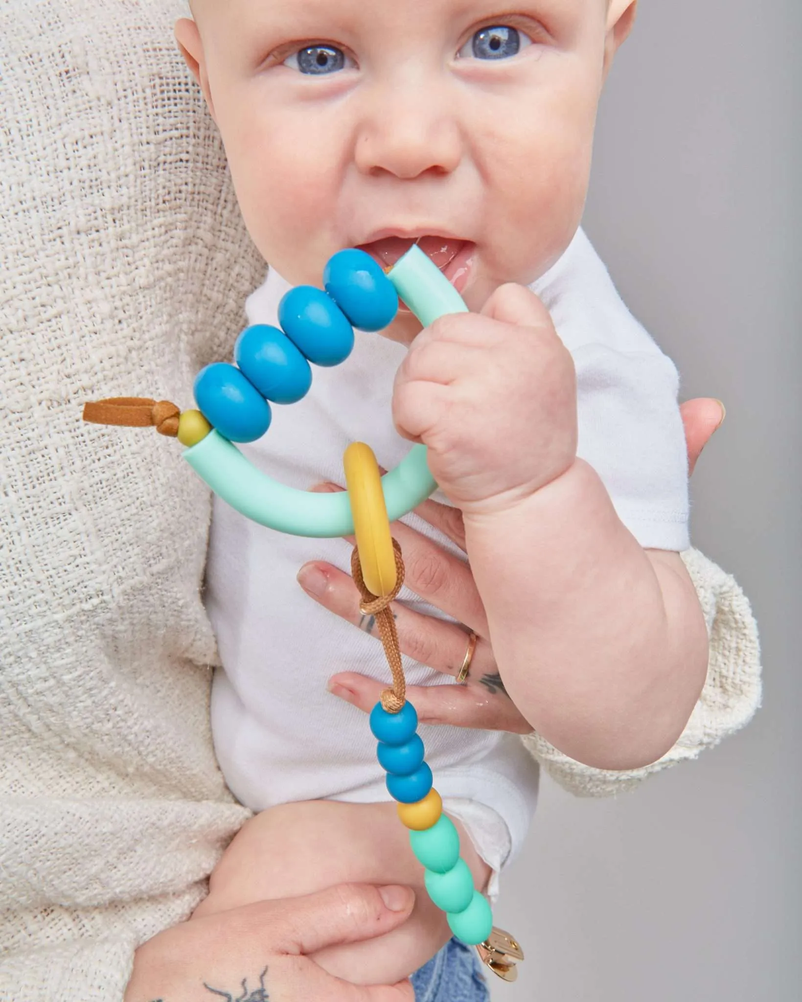 January Moon January Moon Pacific Teether Clip