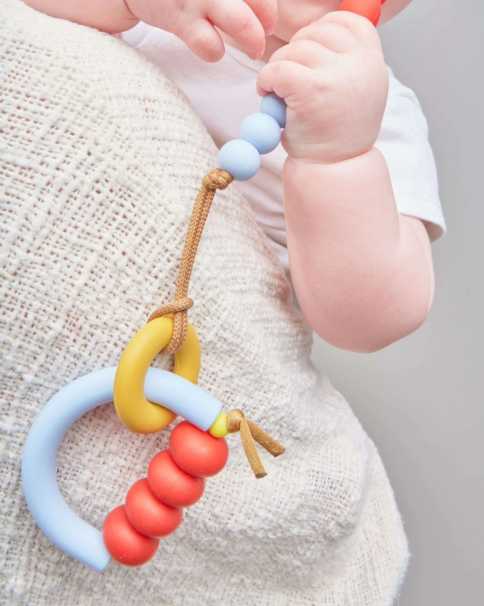 January Moon January Moon Primary Arch Ring Teether