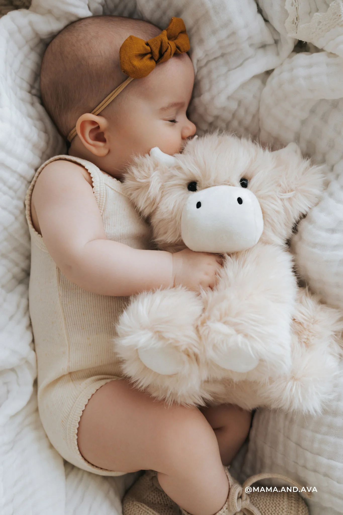 Jamie Kay Jamie Kay Snuggle Bunnies - Hilda The Highland Cow - White