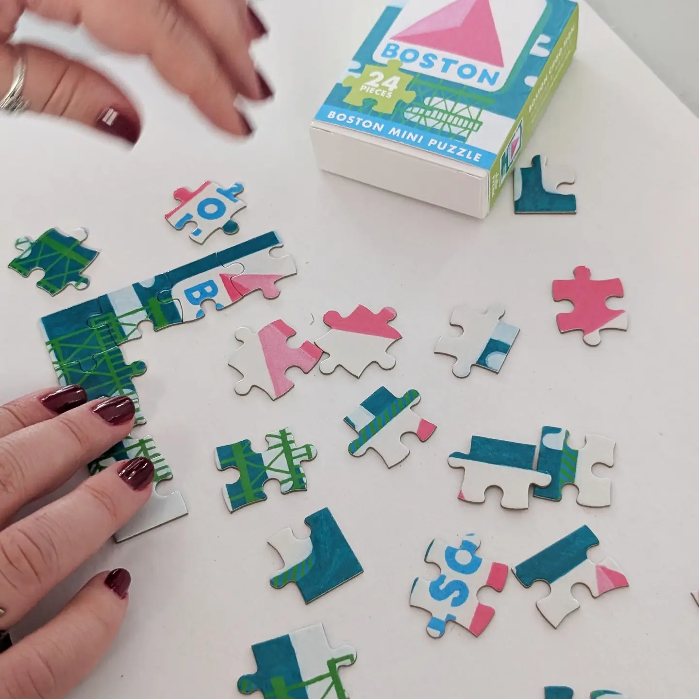 Ohello Boston Boston Citgo Sign 24pc. Mini Puzzle