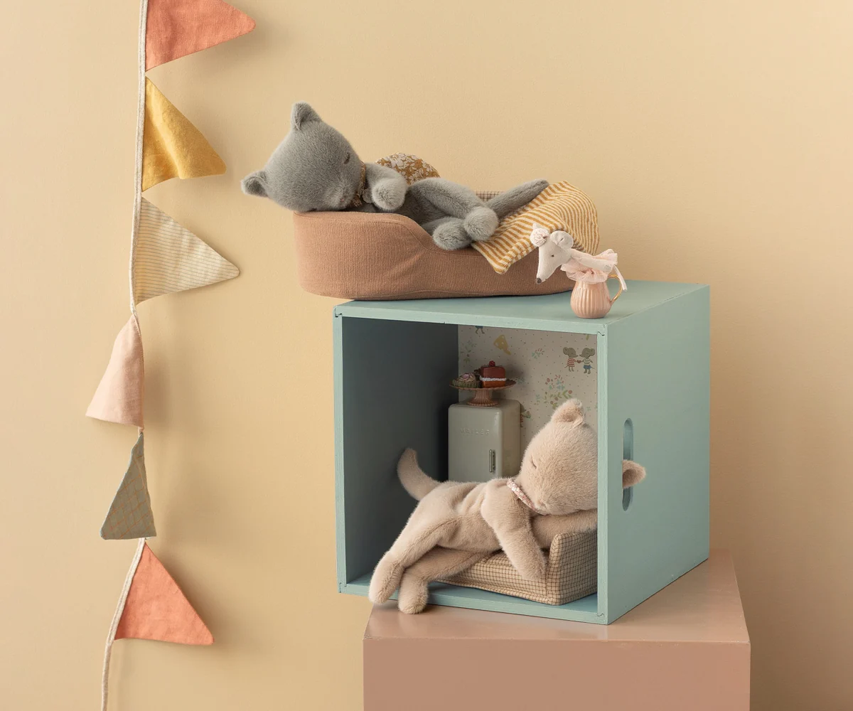 maileg Maileg Sleeping kitten plush, Small - Grey