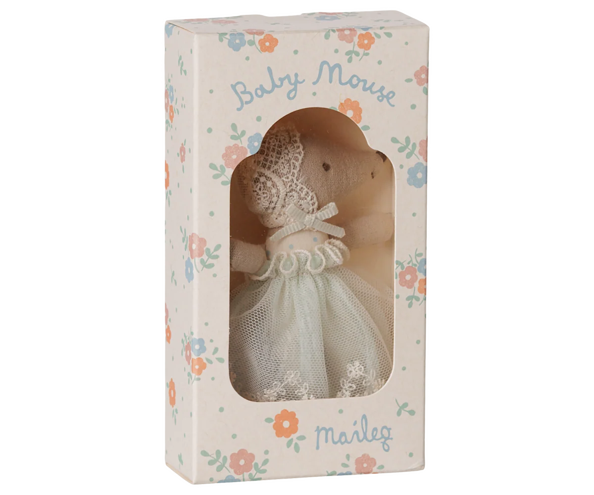 maileg Baby mouse in gown - Mint