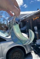 Artist- Andrew Reid ARFTHRCRV - Deep Curved Stained Glass Feather with Youghiogheny Glass