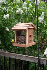 Pinebush PB71016 Cedar Bin Feeder