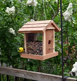 Pinebush PB71016 Cedar Bin Feeder