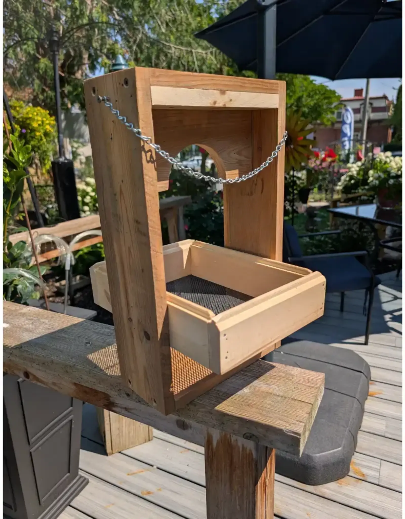 Artist Jean Long JL1298 Jean Long funky platform feeder