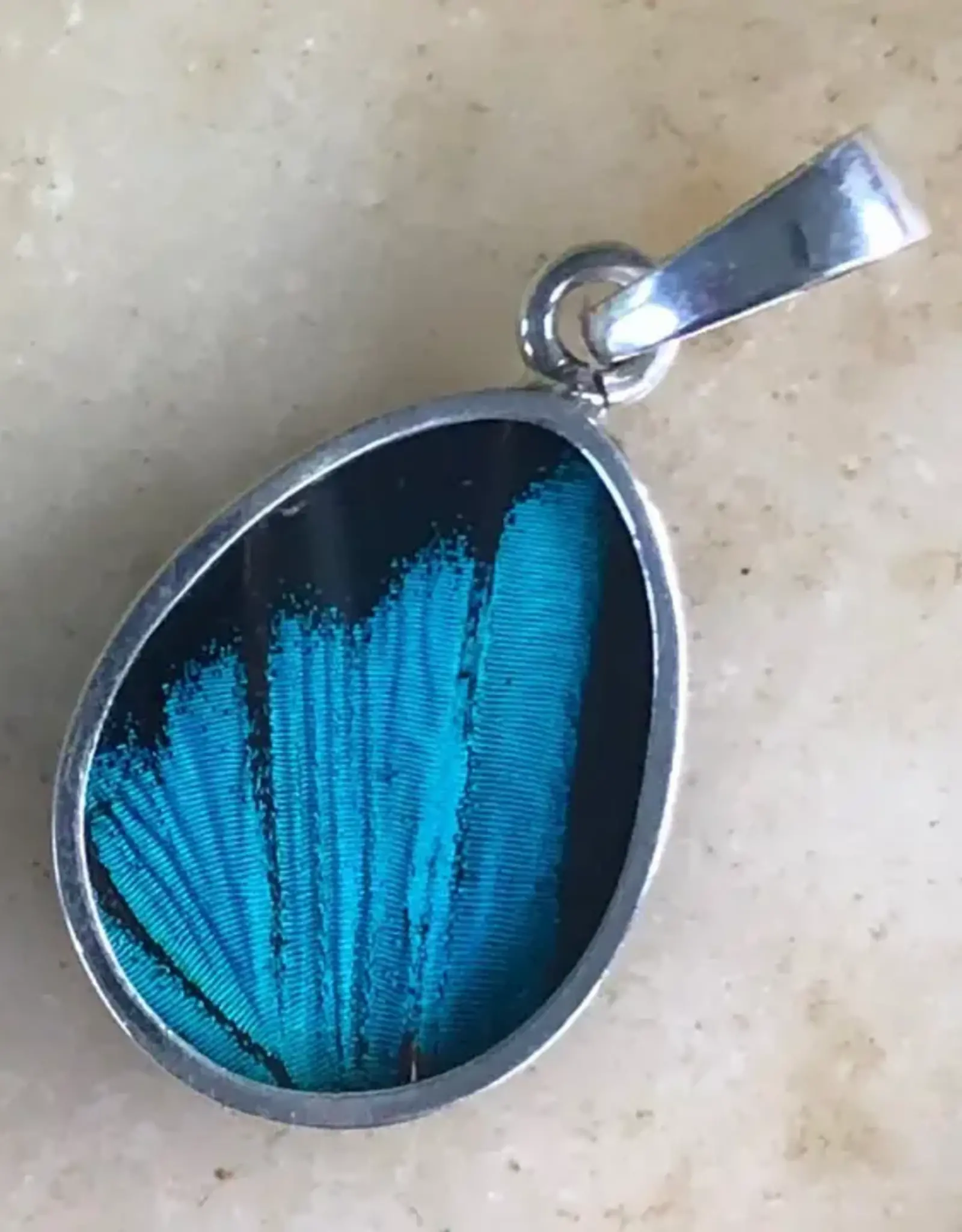 Mariposa Mariposa Butterfly Pendants - no chain*