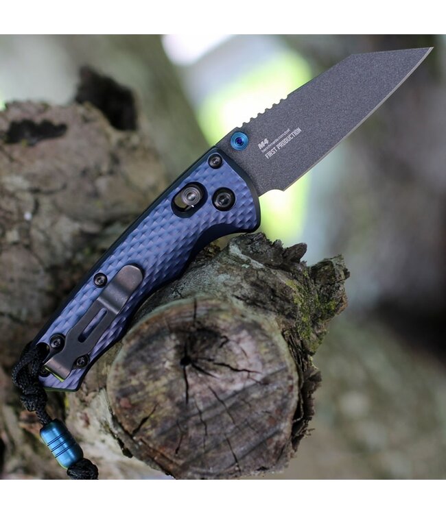 Benchmade 290 FULL IMMUNITY Folding Knife, Crater Blue aluminum handle - 290BK