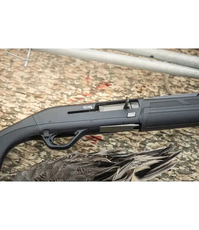 Winchester SX4 Semi-Auto Shotgun, Black Synthetic Stock, 28" Barrel, 12 Gauge 3"