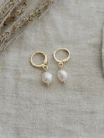 Glee Jewlery Bitsy Hoops w/Pearl