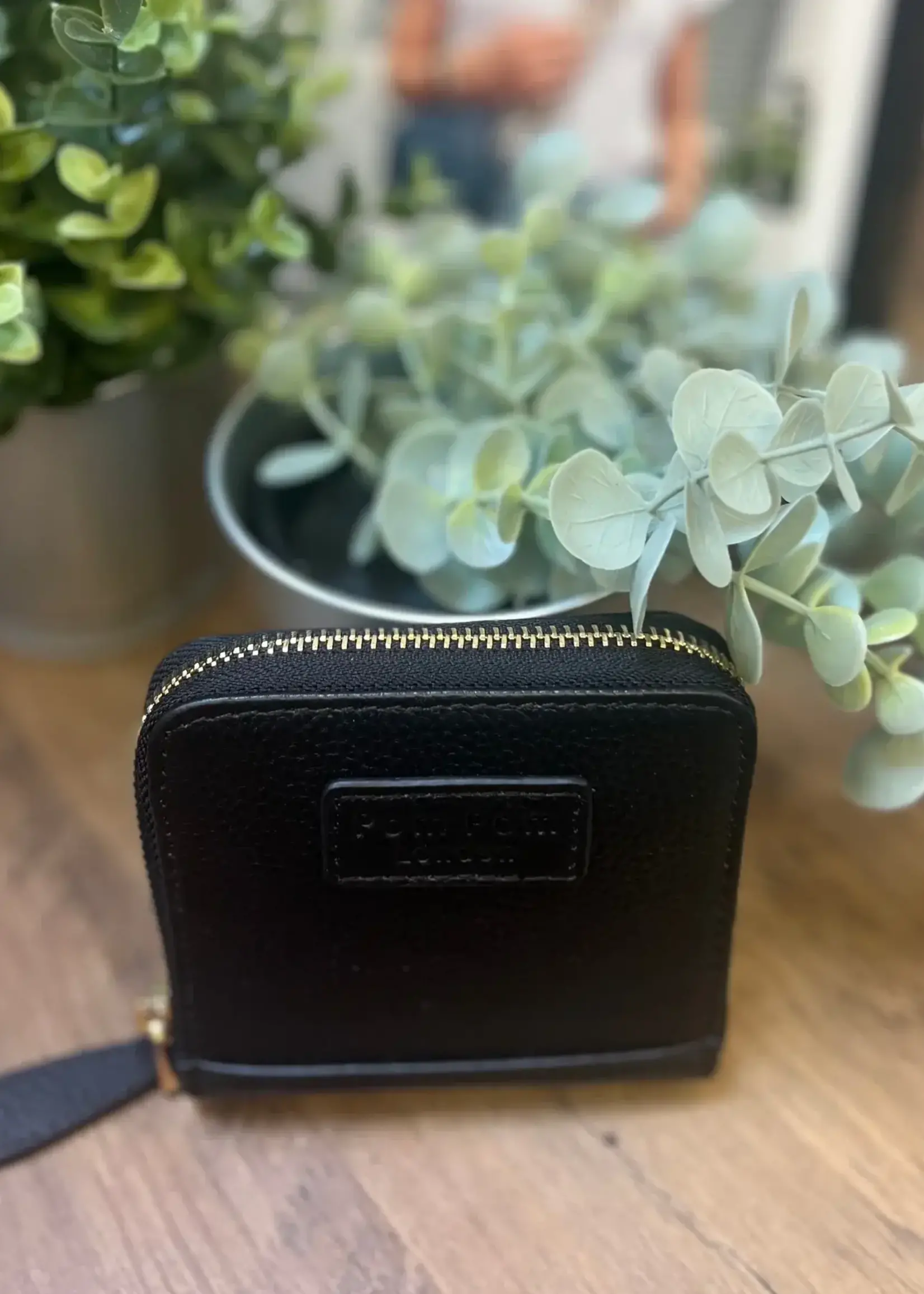 Pom Pom London Pom Pom Mini Chelsea Wallet Black