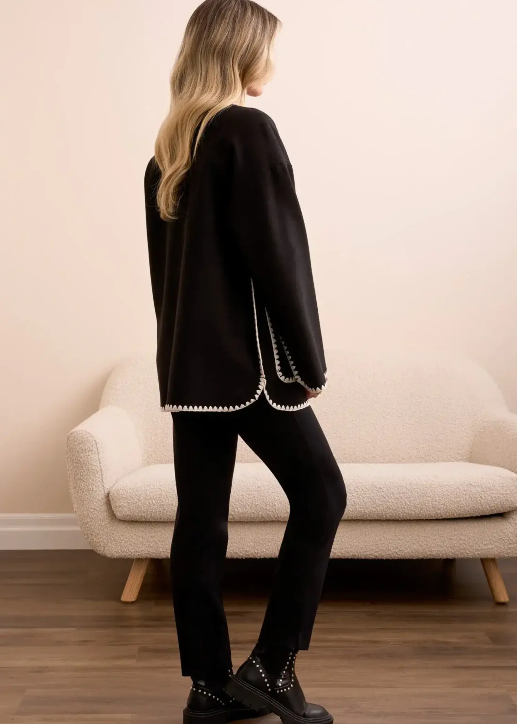 Tribal Tribal L/S Button Front w/ Detachable Scarf 2287O