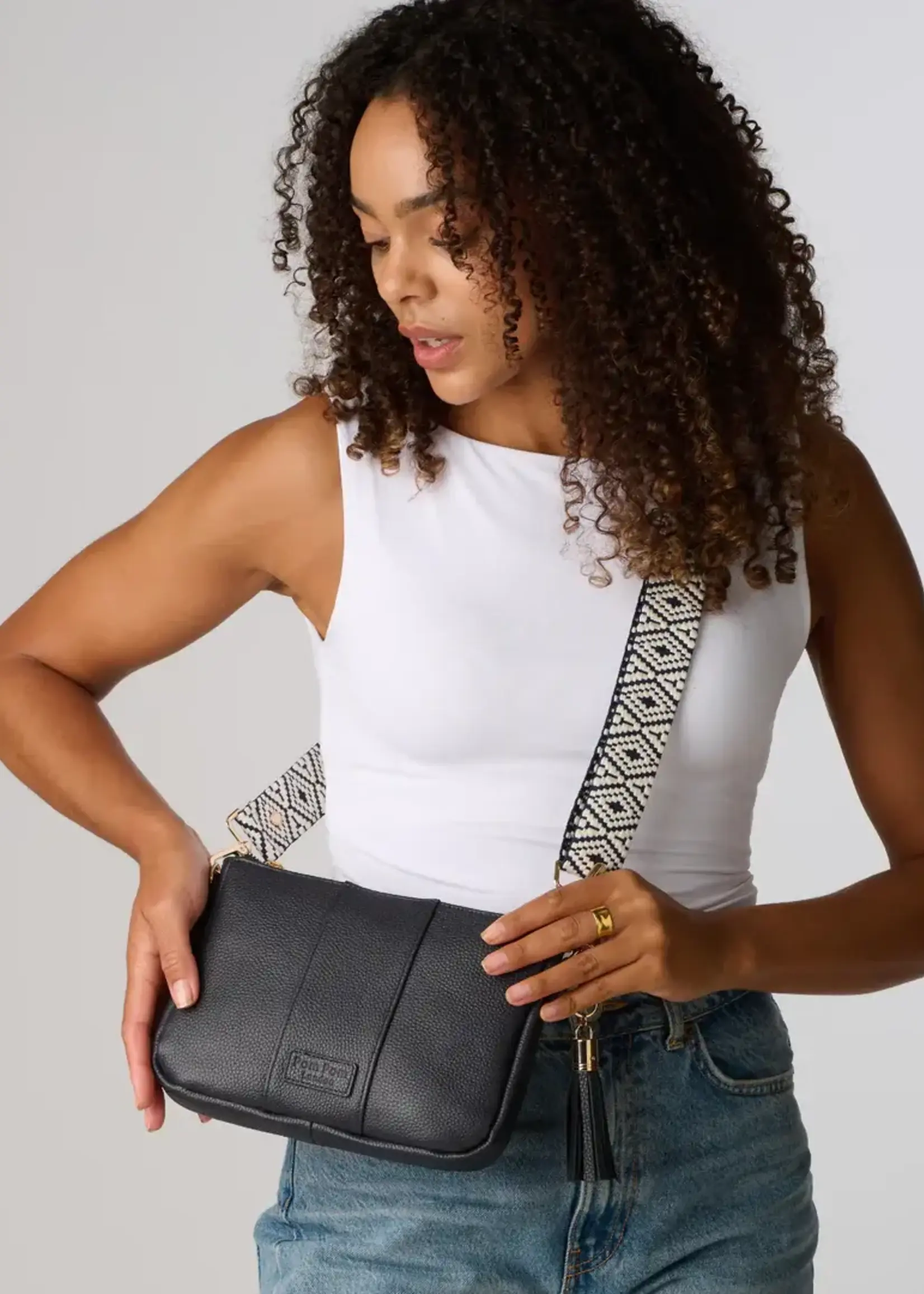 Pom Pom London Pom Pom City Slim Leather Bag - Navy