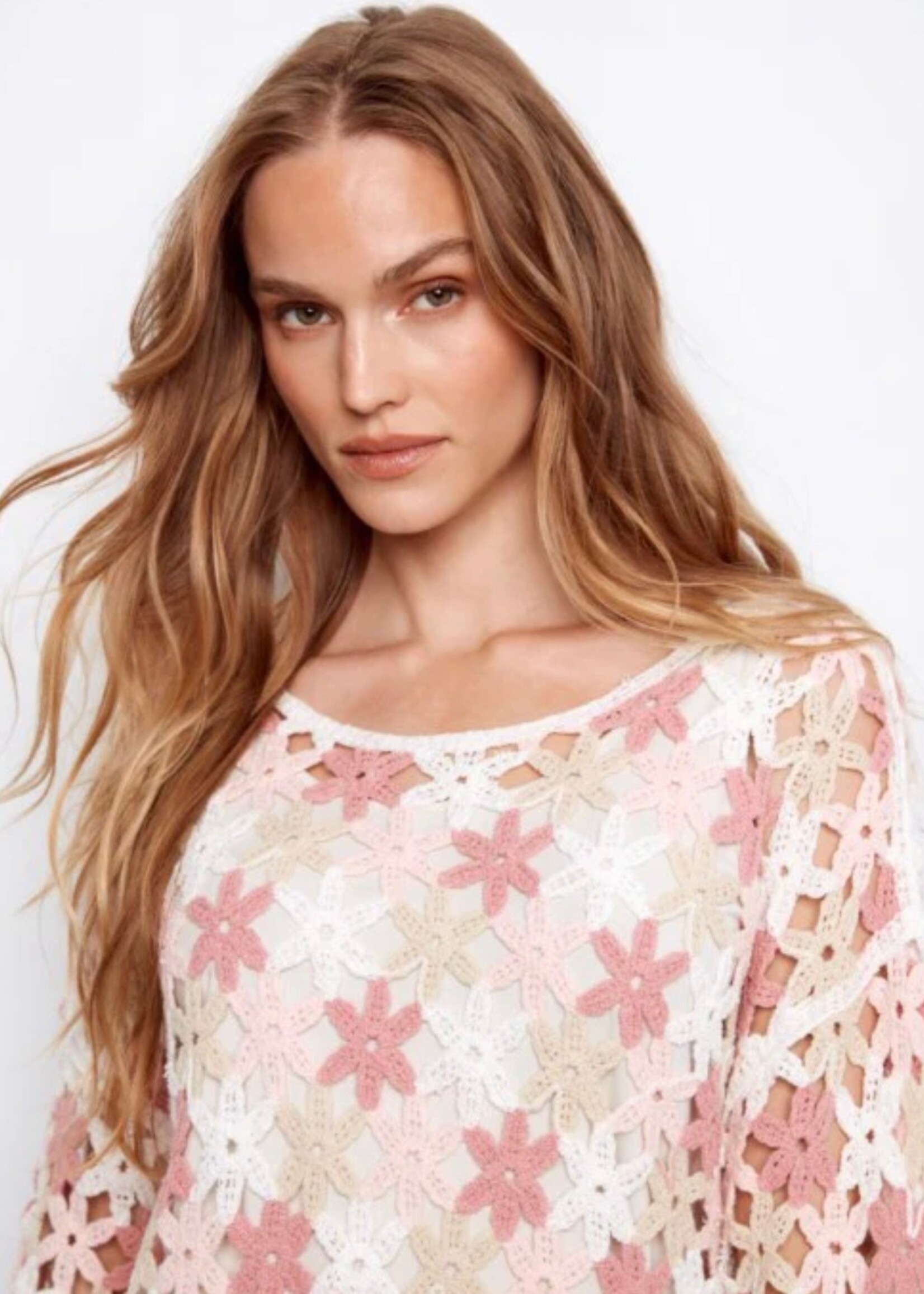 Charlie B Charlie B 3/4 Sleeve Crochet Flower Blouse C4706