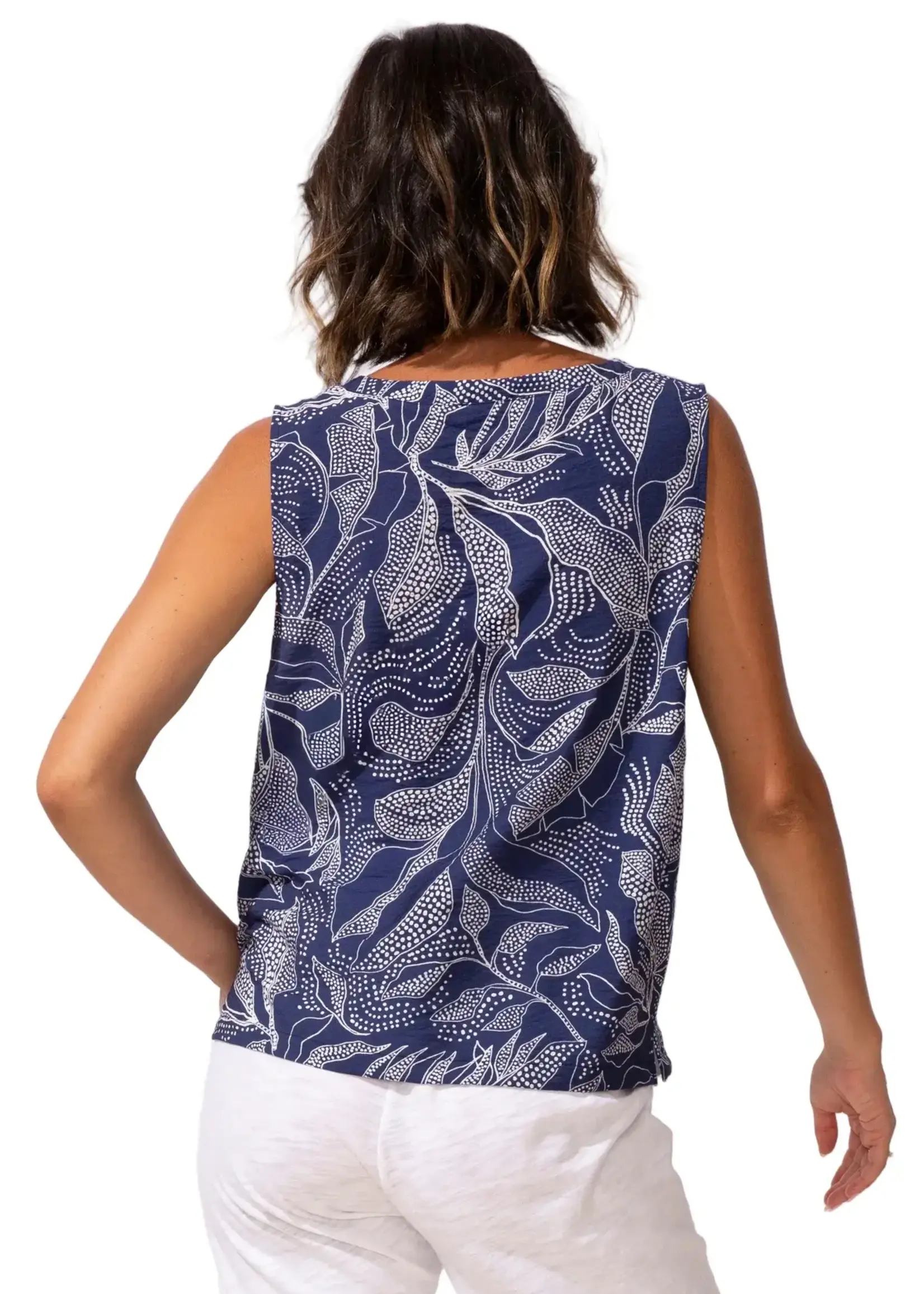 Escape Resort Tank w/ Leaves  E35610