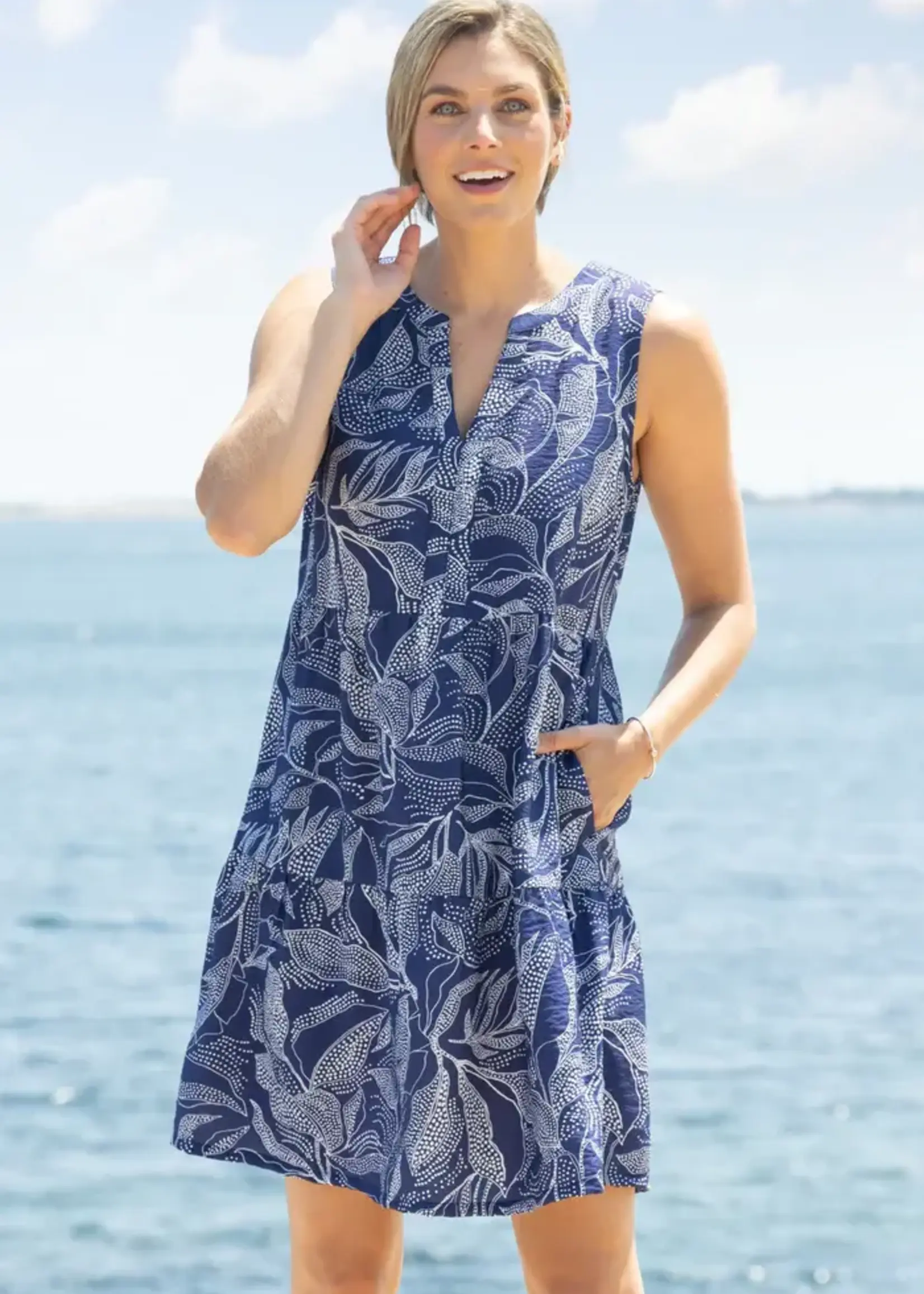 Escape Paradise Dress w/ Dotted Leaves E85615