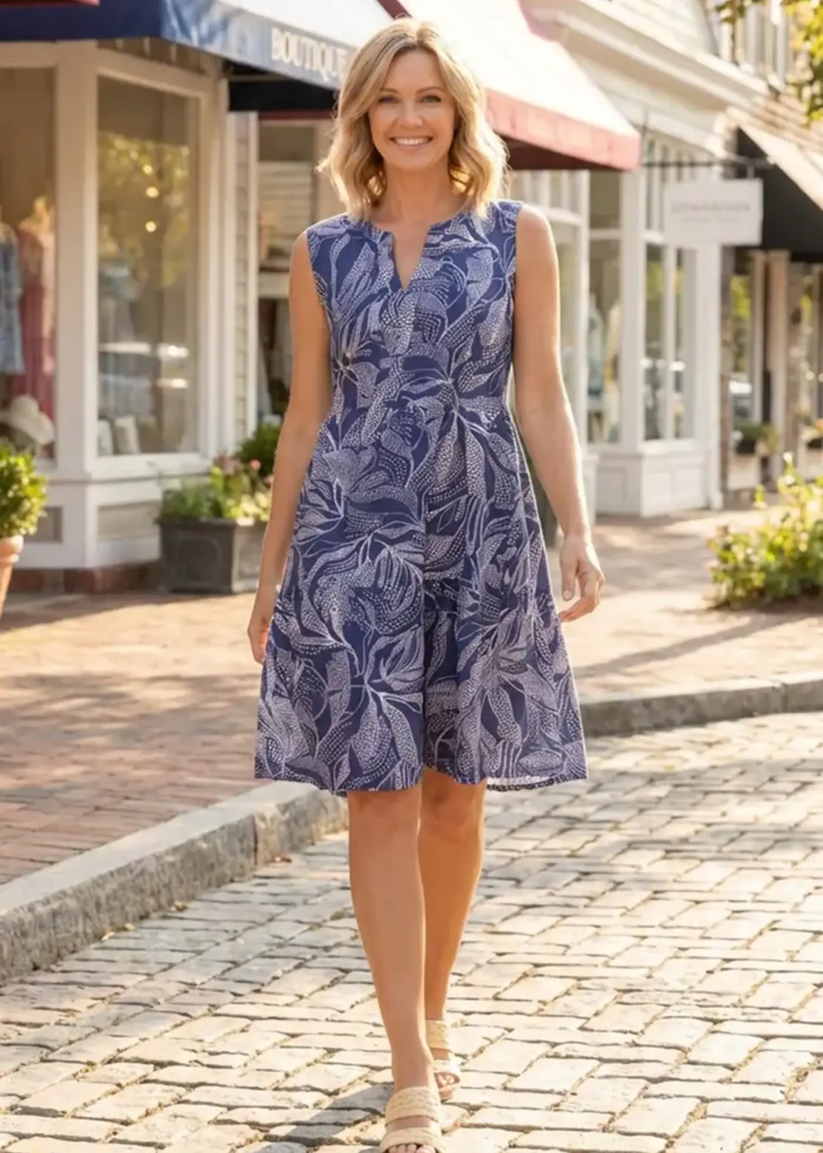 Escape Paradise Dress w/ Dotted Leaves E85615