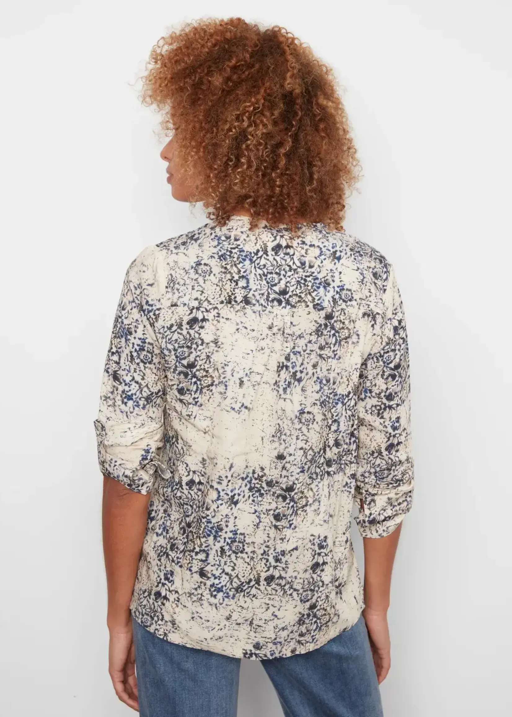 Charlie B Charlie B Printed Viscose Roll Up Sleeve Blouse C4713