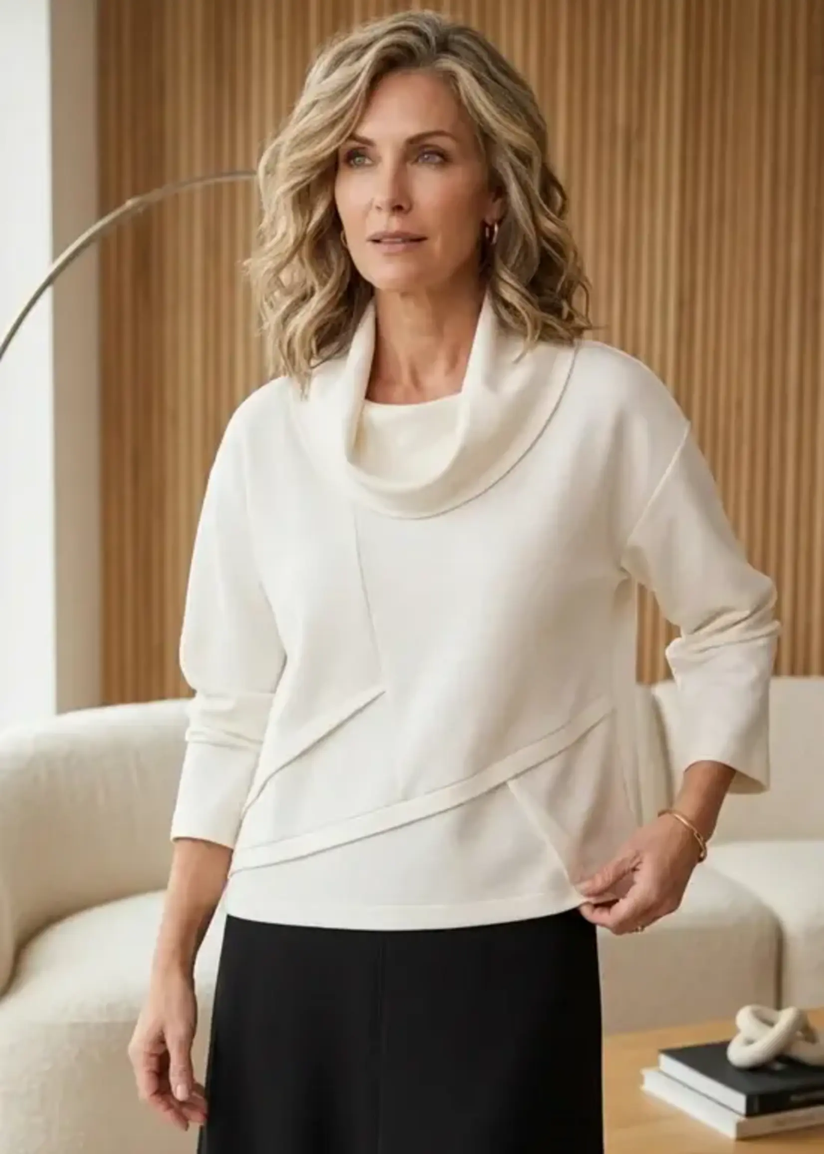 Olivia Olivia Crossroads Cowl Top L330140