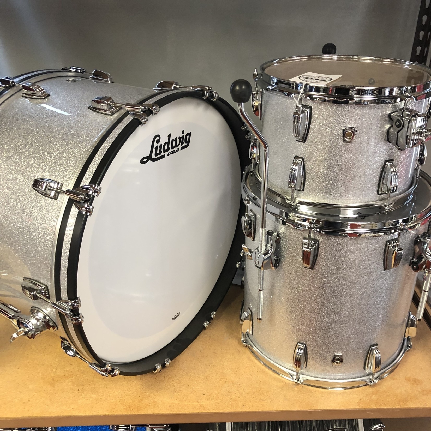 Ludwig LUDWIG CLASSIC OAK PRO BEAT 3-PC SHELL PACK 13/16/24 (SILVER SPARKLE)