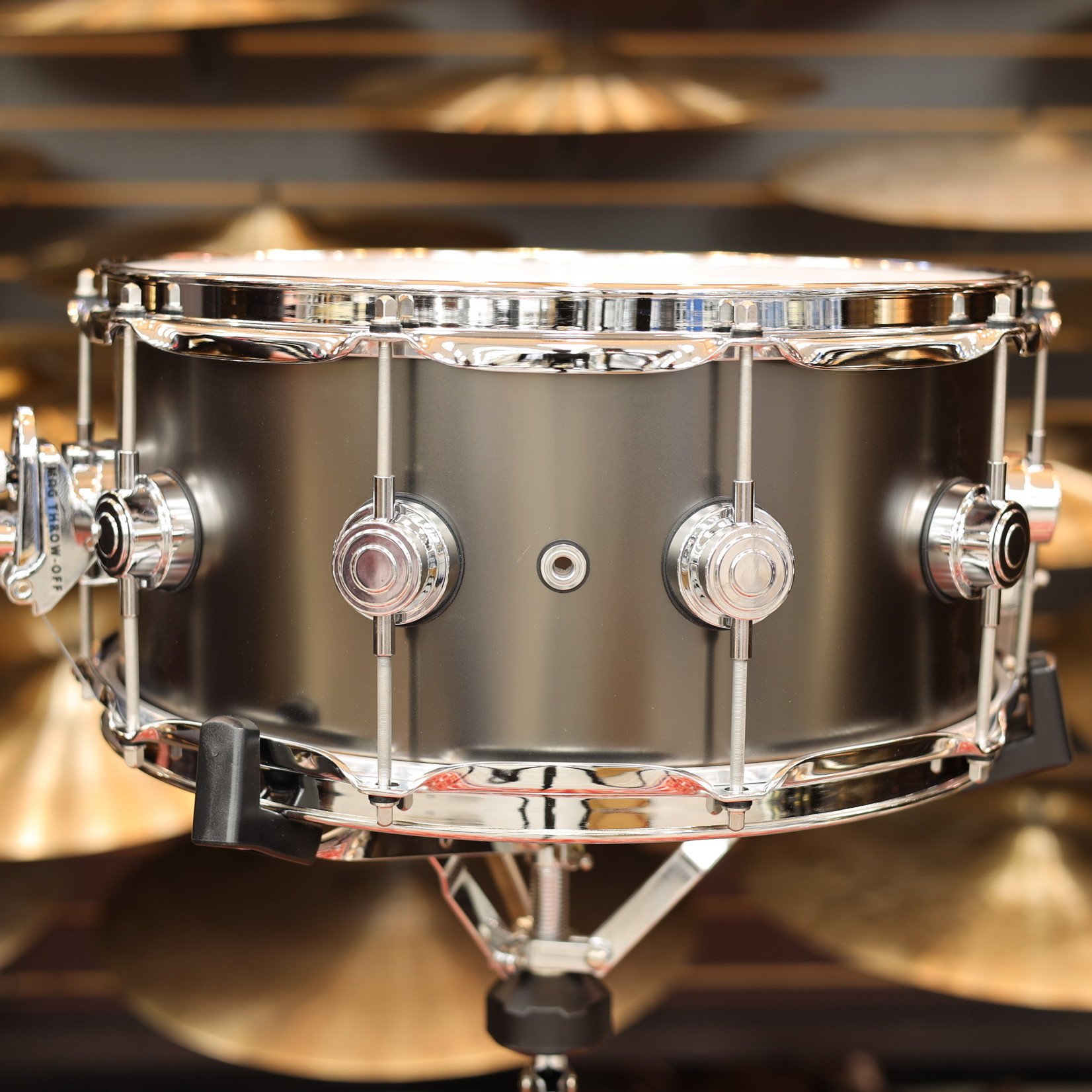 DW Satin Black Nickel Over Brass 6.5x14 Snare Drum w/Chrome DW Satin Black Nickel Over Brass 6.5x14 Snare Drum w/Chrome