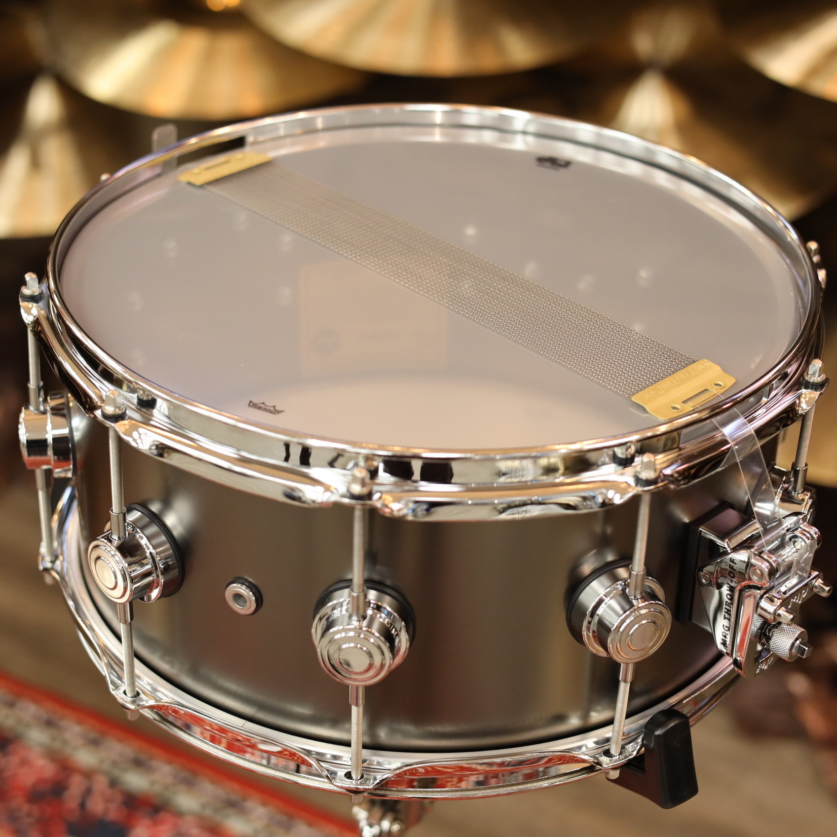 DW Satin Black Nickel Over Brass 6.5x14 Snare Drum w/Chrome DW Satin Black Nickel Over Brass 6.5x14 Snare Drum w/Chrome
