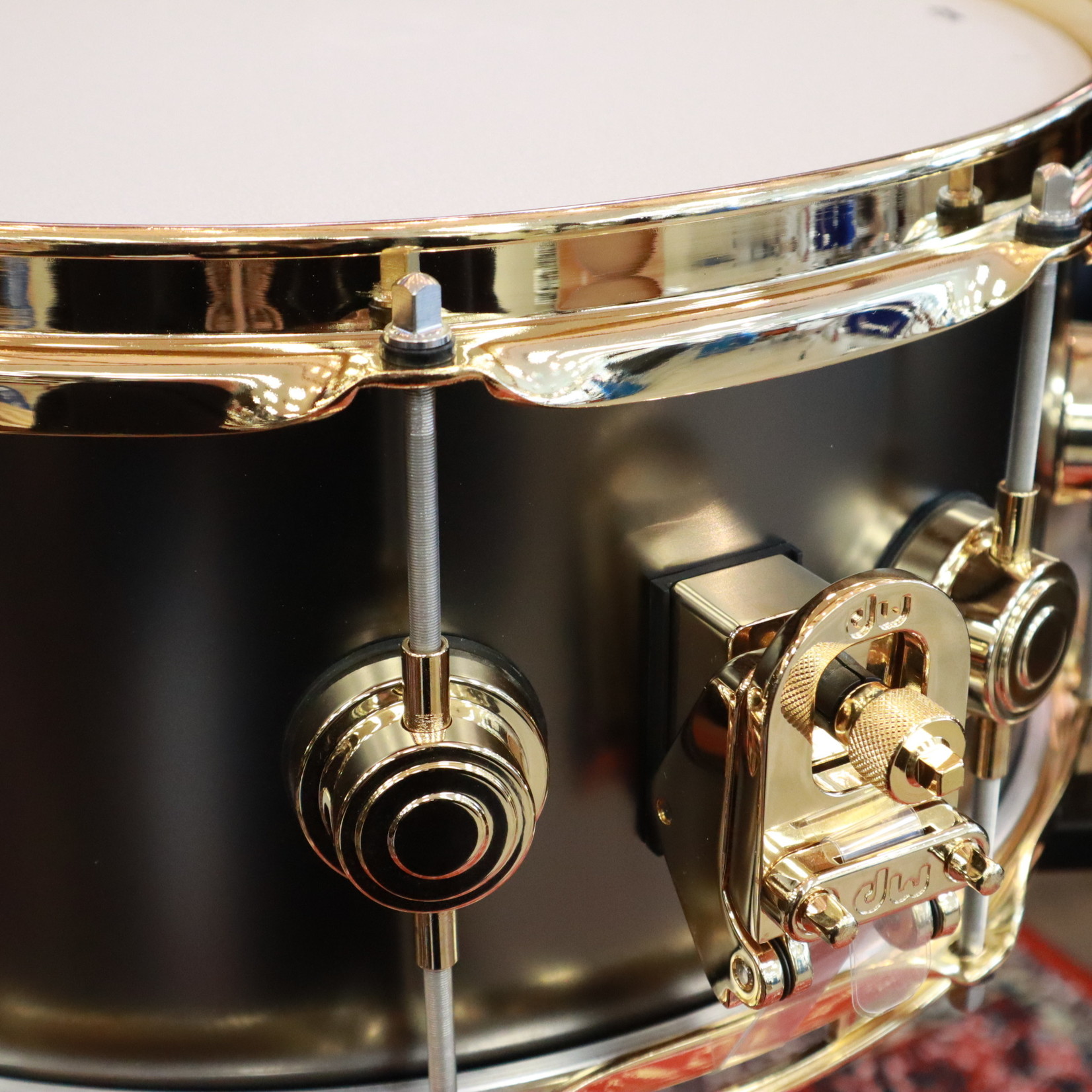 期間限定セール】DWスネア14×6.5ブラックニッケルオーバーブラス-