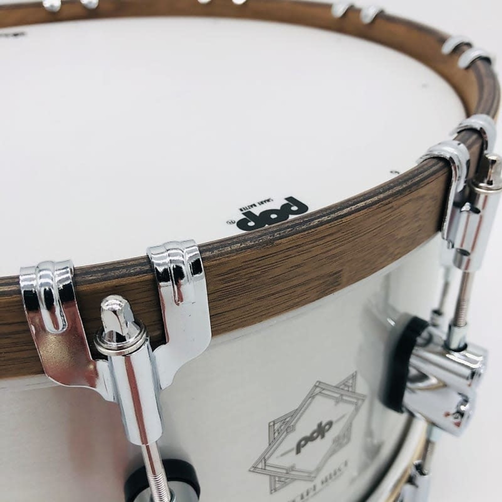 PDP PDP Concept Select 6.5X14” Aluminum Snare Drum w/ Walnut Hoops PDSN6514CSAL