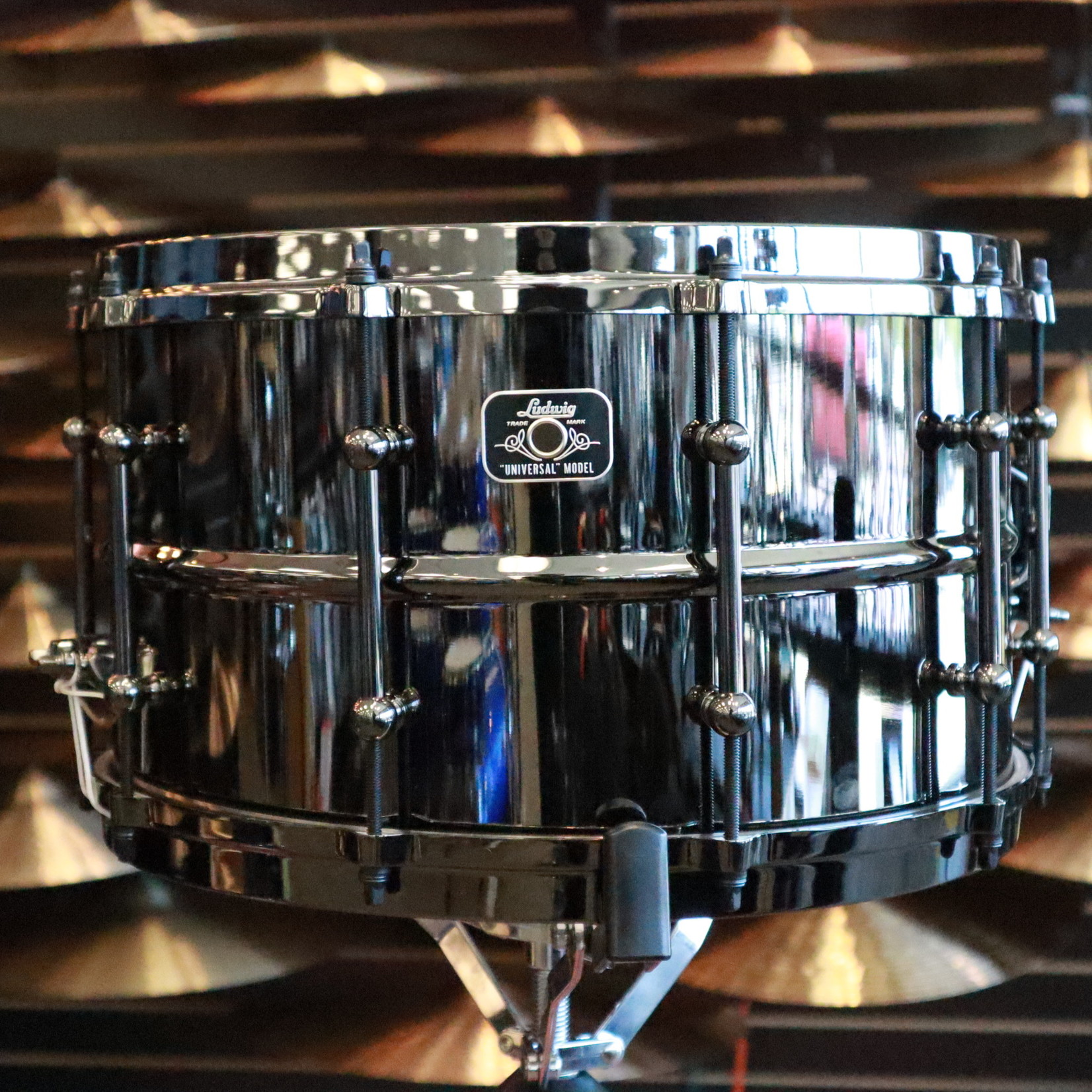 Ludwig Universal Black Brass Snare Drum - 8 x 14-inch - Polished