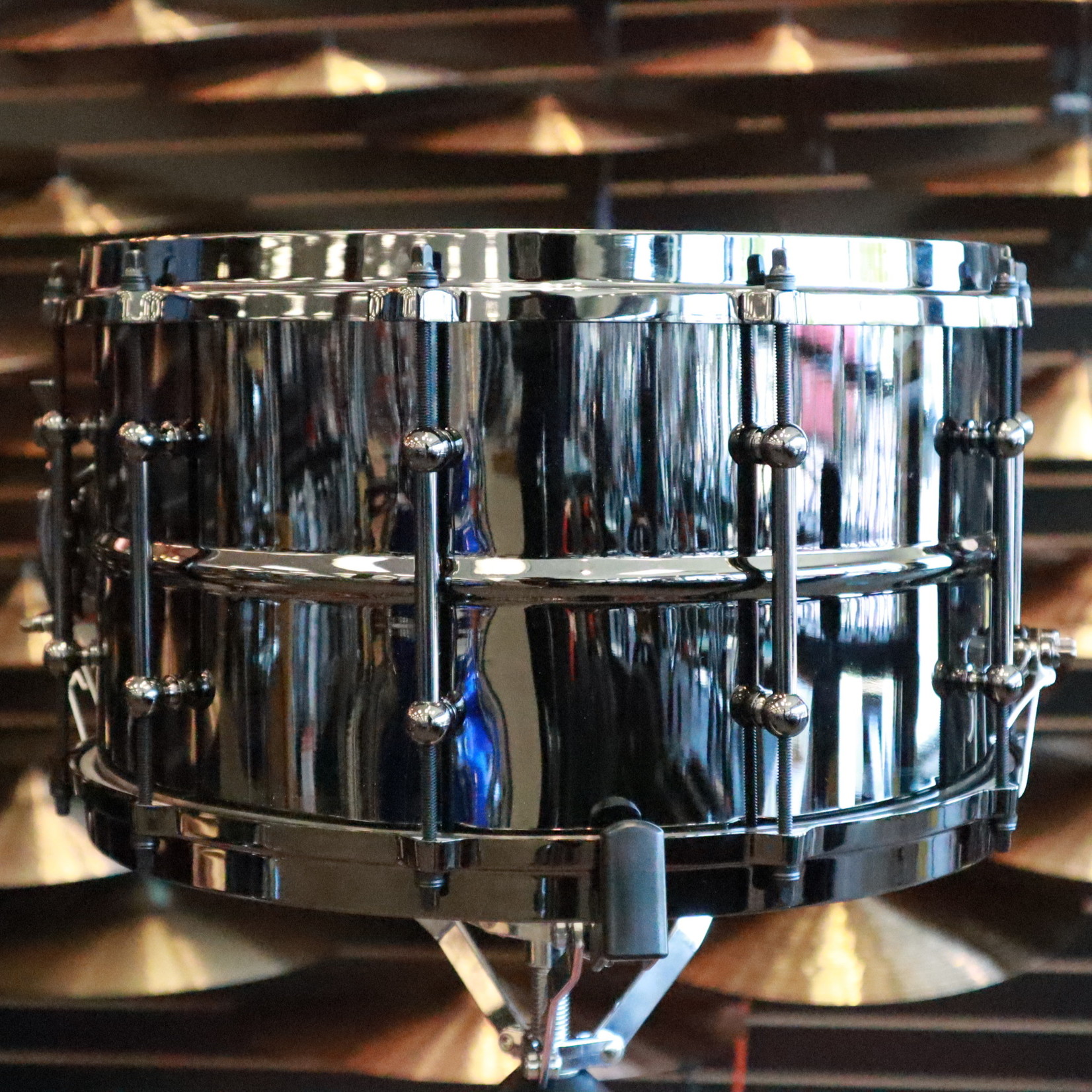 Ludwig Ludwig Universal Brass 8x14" Snare Drum w/Black Nickel Hardware & Die-Cast Hoops LU0814
