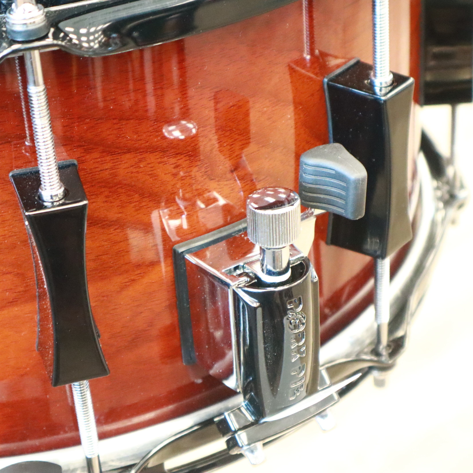 Pork Pie Pork Pie 7x14" Walnut Snare Drum With Maple Re-Rings, Tobacco Gloss, Black Hardware