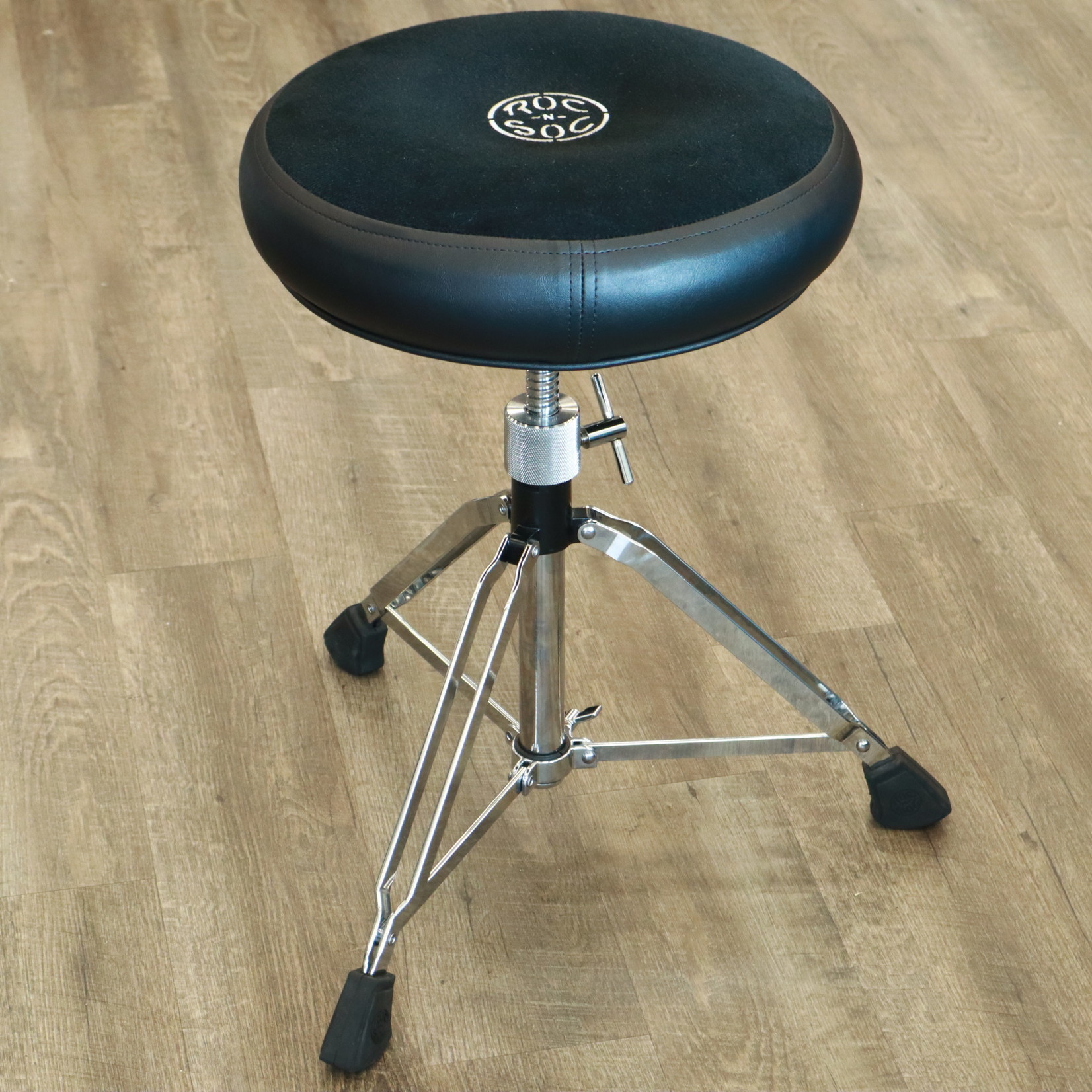 Roc-N-Soc Roc-N-Soc Spindle Round Throne (Black) MSRK