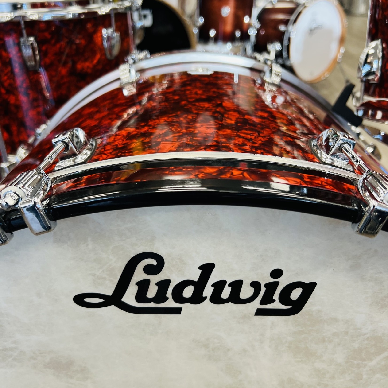 Ludwig Used Ludwig Classic Maple 4-Piece Shell Pack 12/14/16/24 (Sunset Diamond Pearl)