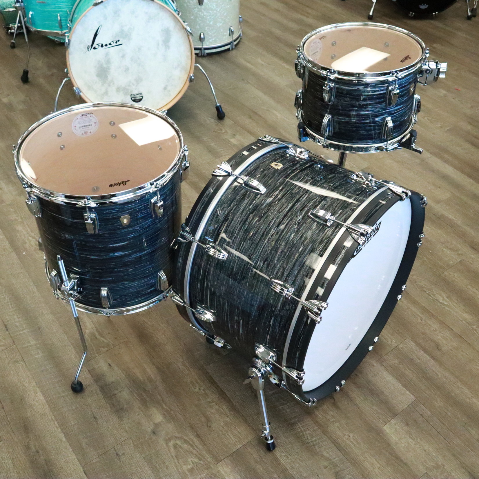 Ludwig Ludwig Classic Maple Pro Beat 3-Piece Shell Pack 13/16/24 (Vintage Black Oyster)