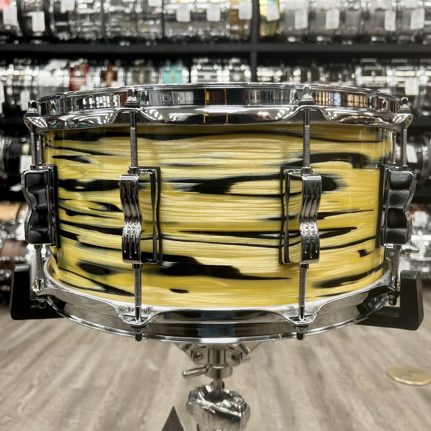 Ludwig Ludwig Classic Maple 6.5X14" Snare Drum (Lemon Oyster)