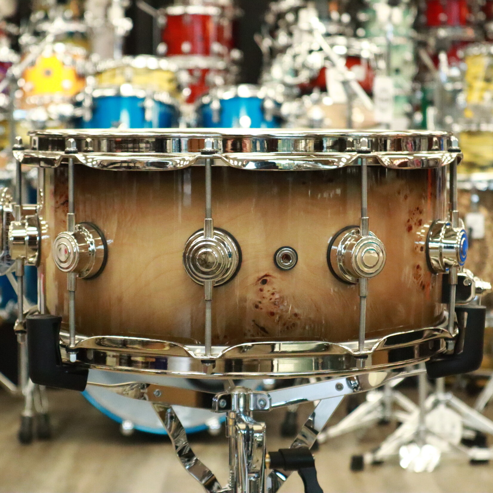 DW DW Collector's Series Exotic Purpleheart 6.5x14" Snare Drum (Natural to Candy Black Burst over Mapa Burl w/ Nickel Hardware)