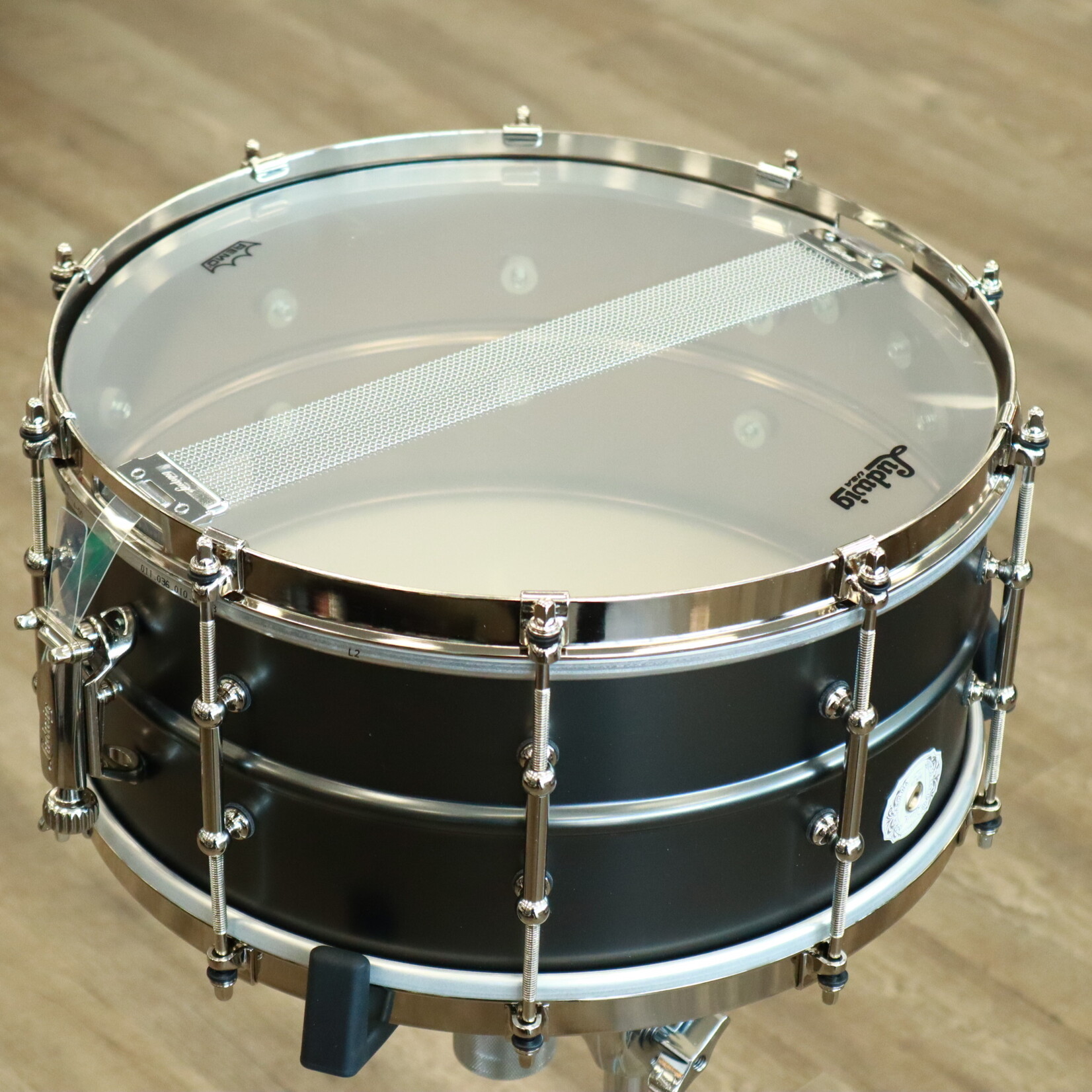 Ludwig Ludwig 6.5x14" Limited Edition "Satin De Luxe" Snare Drum (Satin Black over Brass, Tube Lugs, Single Flanged Hoop, Nickel Plated Hardware)