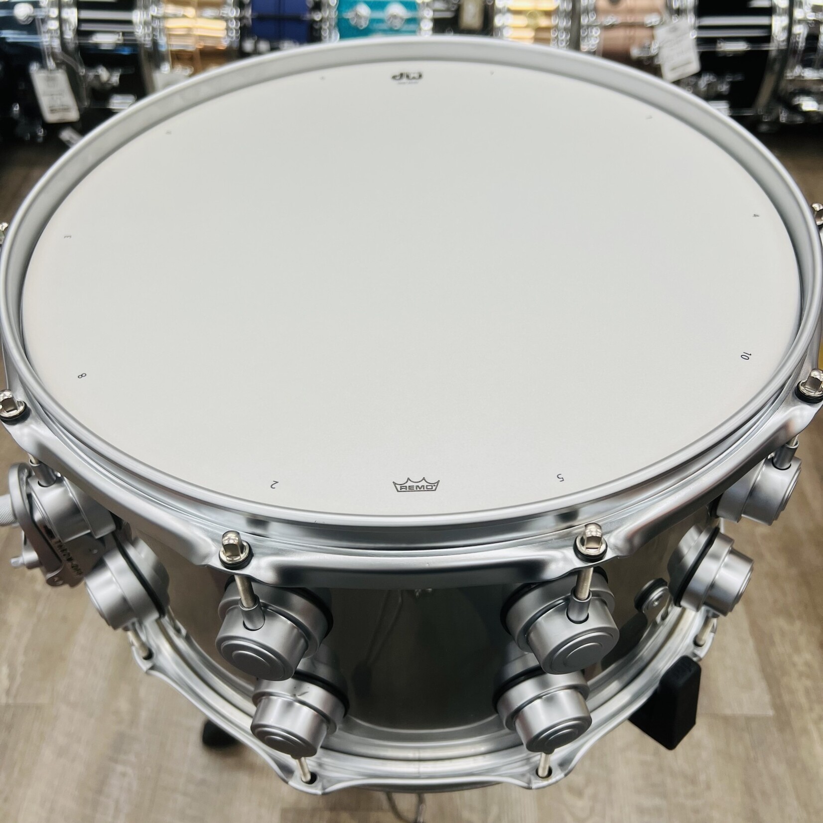 DW DW Collector's SSC Maple 8x14" Exotic Snare Drum (Stainless Steel Lacquer w/ Satin Chrome Hardware)