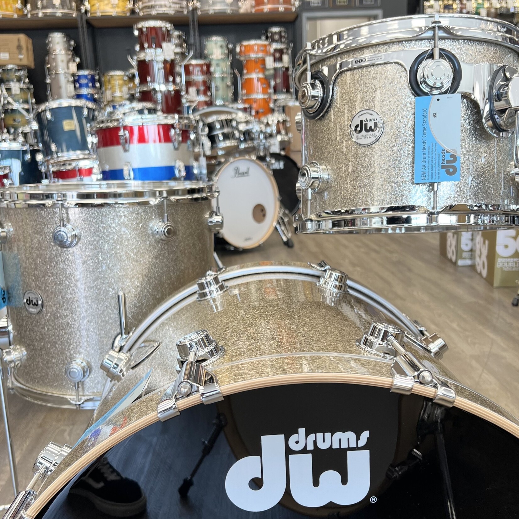 DW DW Collector's Series Maple/Mahogany 4-Pc Shell Pack 22/10/12/16 (Nickel Sparkle Glass w. Chrome HW)