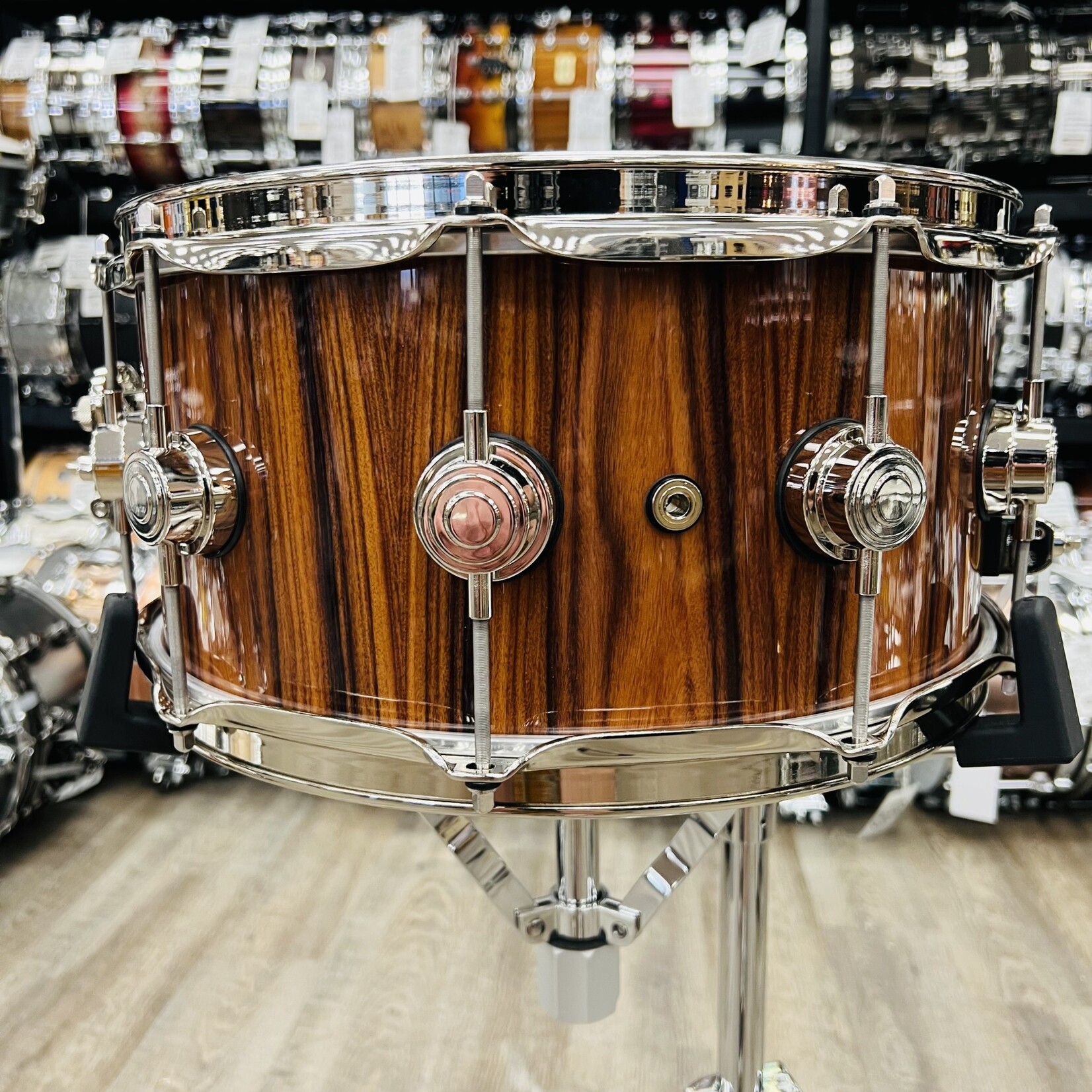 DW DW Collector's 6.5x14" SSC Maple Snare Drum (Natural Lacquer Over Santos Rosewood w/ Nickel Hardware)