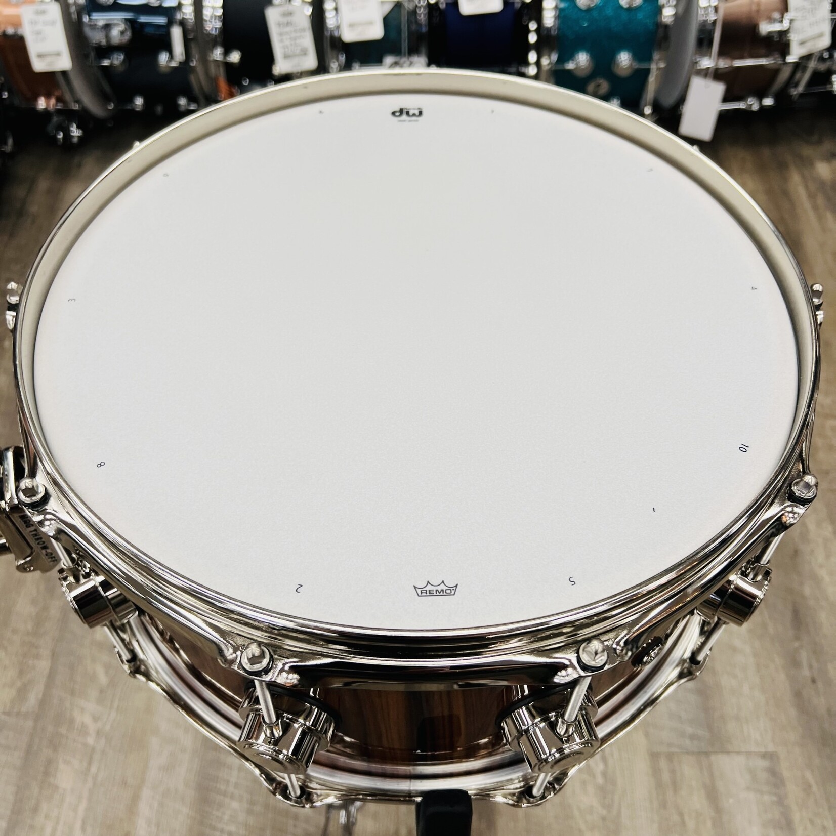 DW DW Collector's 6.5x14" SSC Maple Snare Drum (Natural Lacquer Over Santos Rosewood w/ Nickel Hardware)