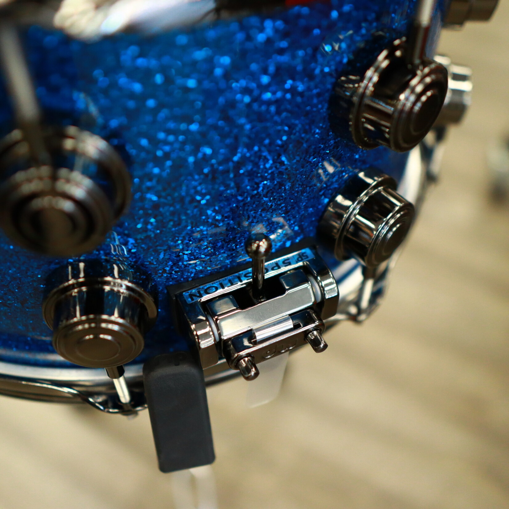 DW DW Collector's 7x14" SSC Maple Snare Drum (Blue Glass Glitter w/ Black Nickel Hardware)