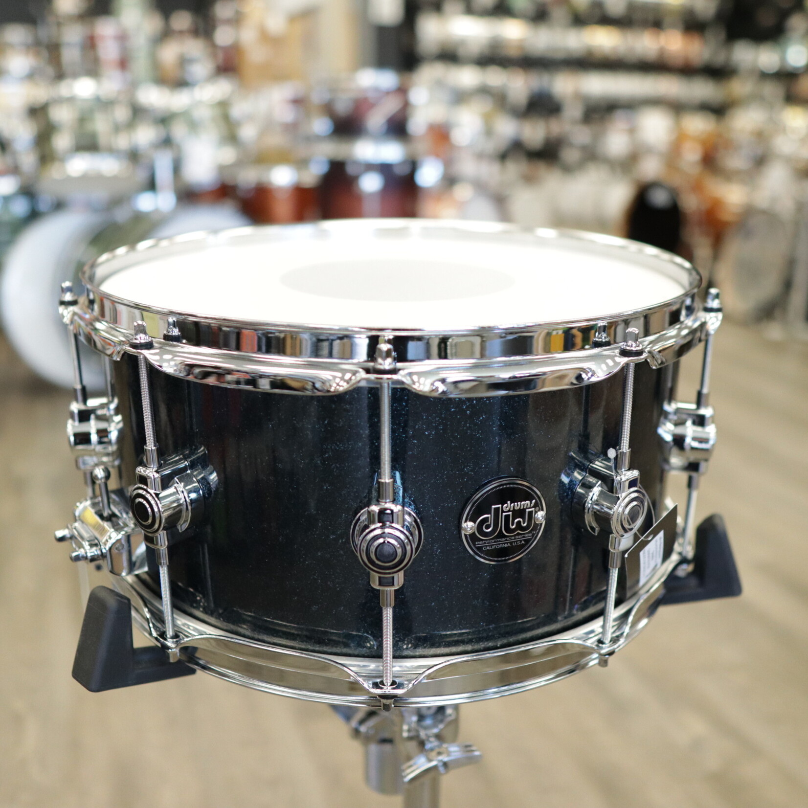DW DW Limited Edition 6.5x14" Performance Series Cherry HVX Snare Drum (Black Sparkle)