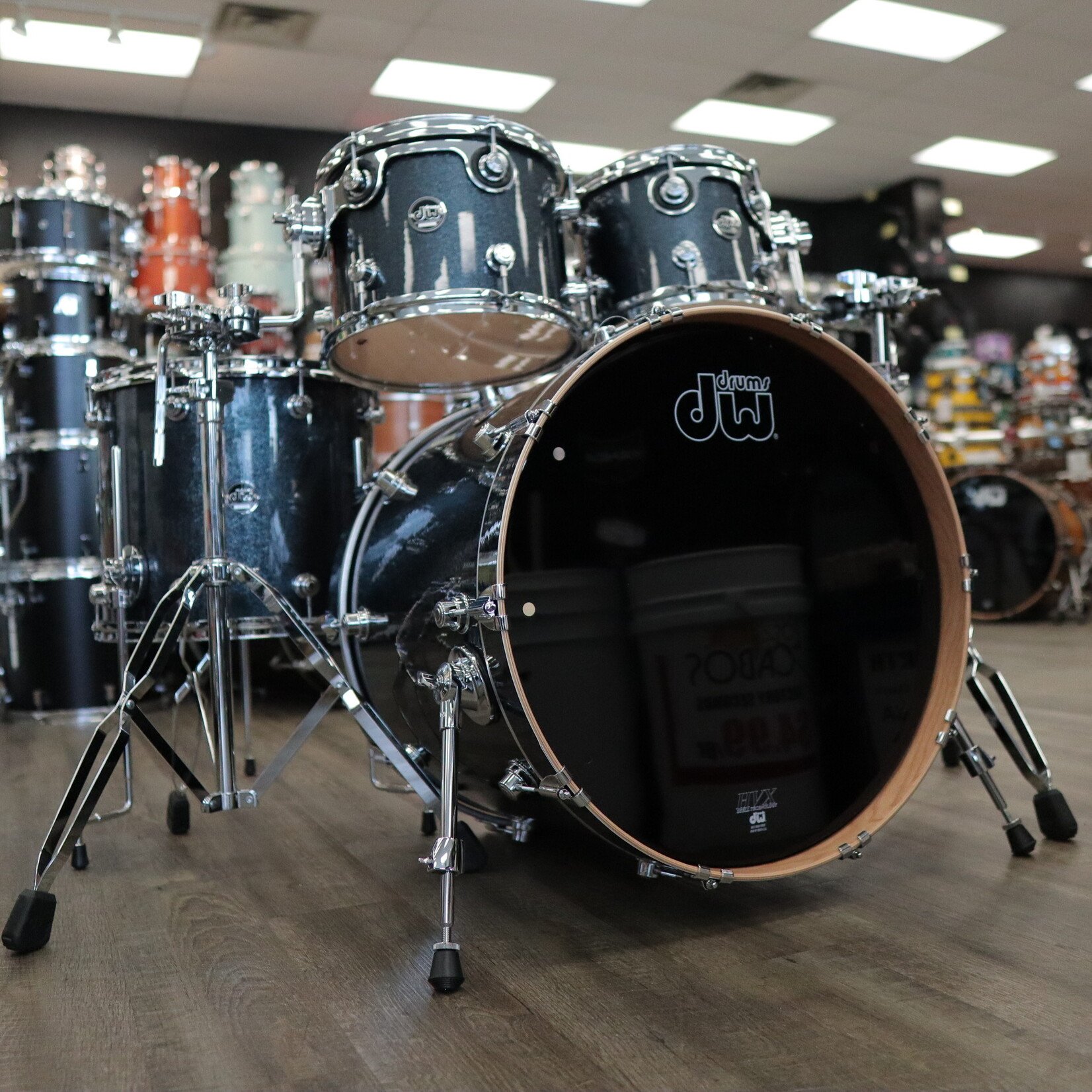 DW DW "Limited Edition" Performance Series 4-Piece Cherry Shell Pack 22/10/12/16 (Black Sparkle)
